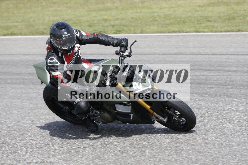 /27 12.06.2025 Ducati Schweiz Trackday Warmup  ADR/gruen-vert/28